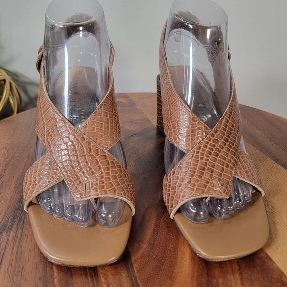 Donald Pliner Pasha Slingback Sandal Heels Croc Embossed Leather Size 7 - Picture 8 of 17